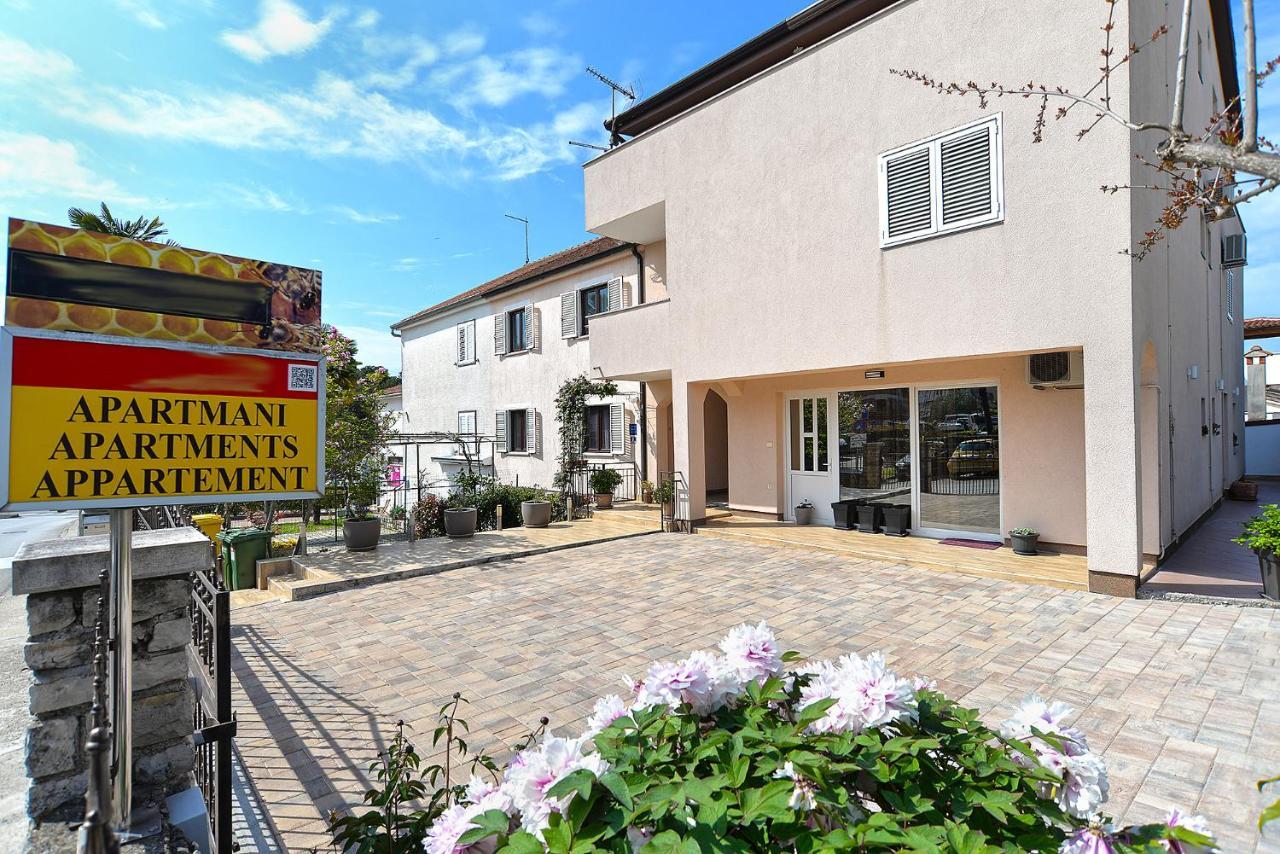 Apartments Milka 2074 Poreč Zewnętrze zdjęcie