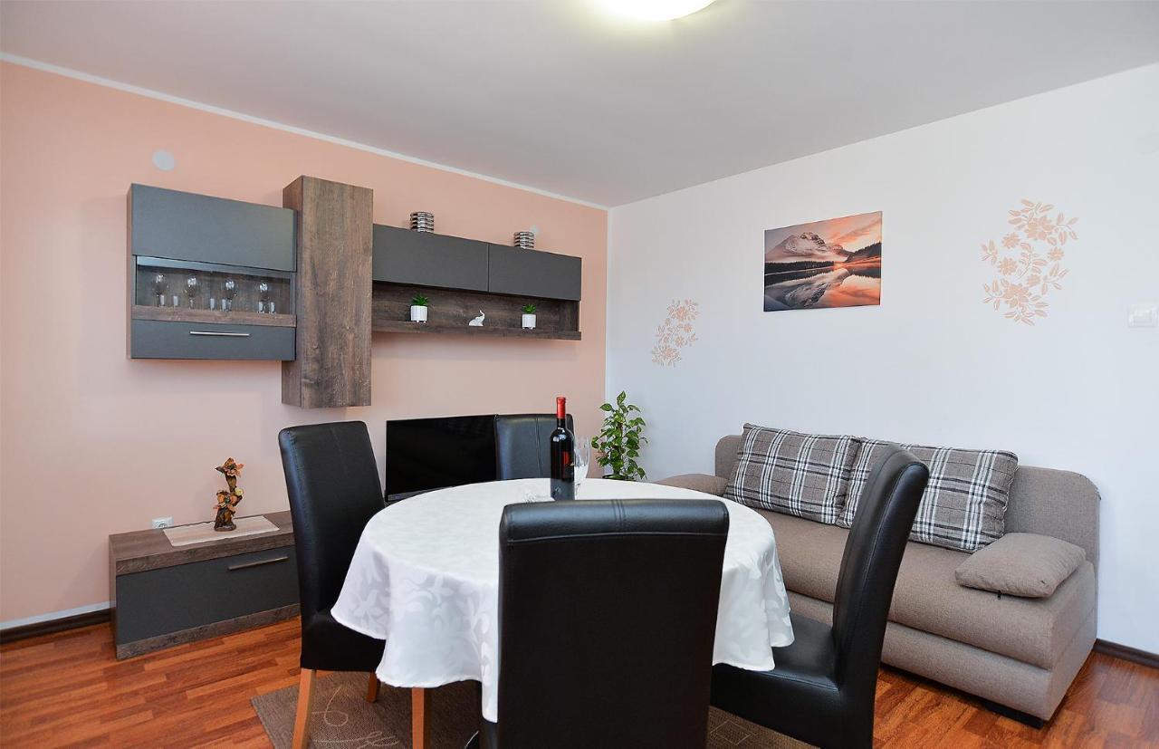 Apartments Milka 2074 Poreč Zewnętrze zdjęcie