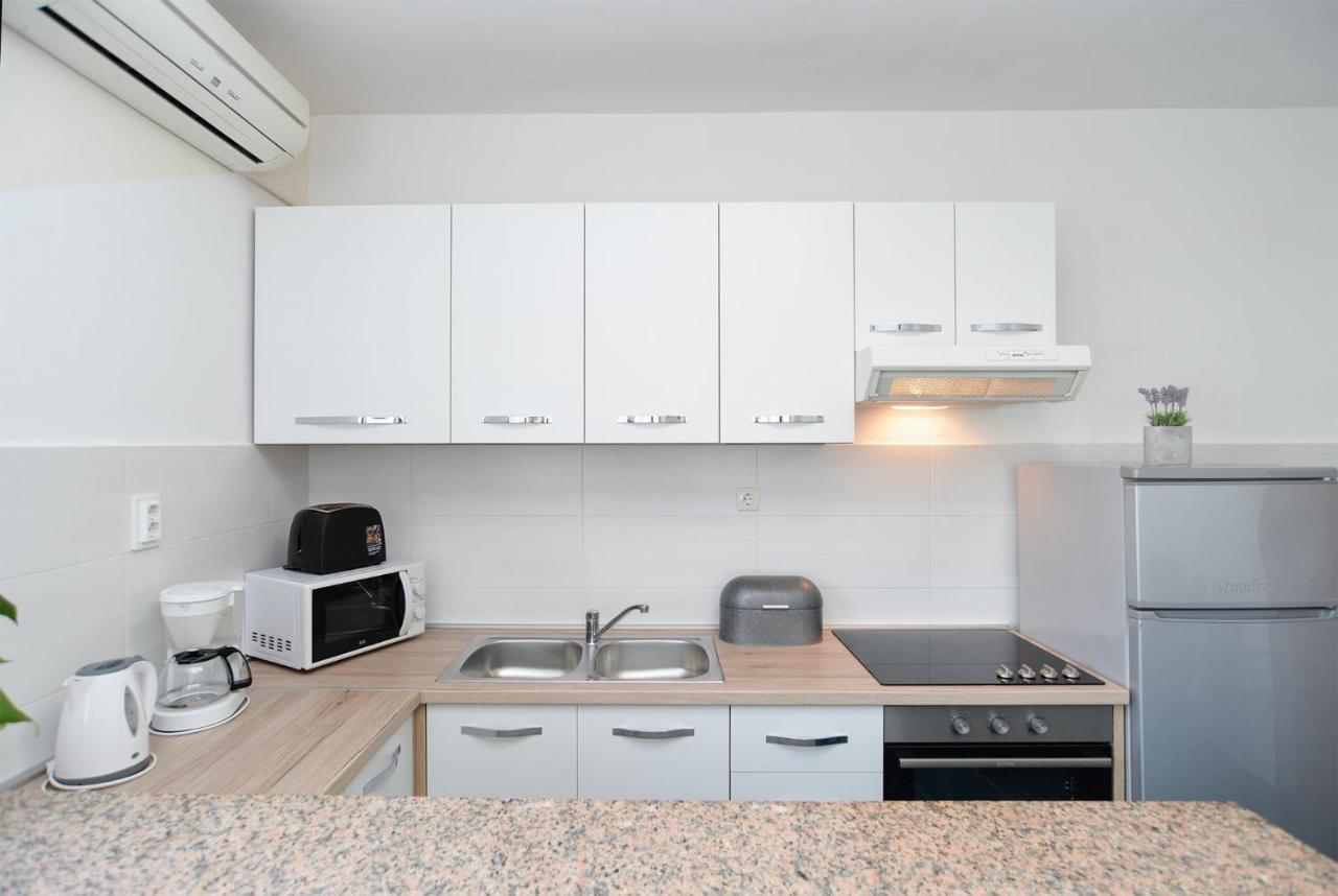 Apartments Milka 2074 Poreč Zewnętrze zdjęcie