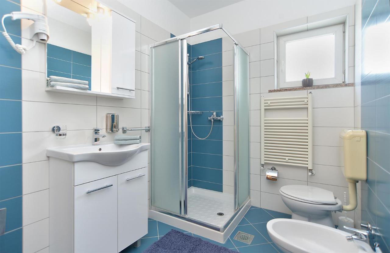 Apartments Milka 2074 Poreč Zewnętrze zdjęcie