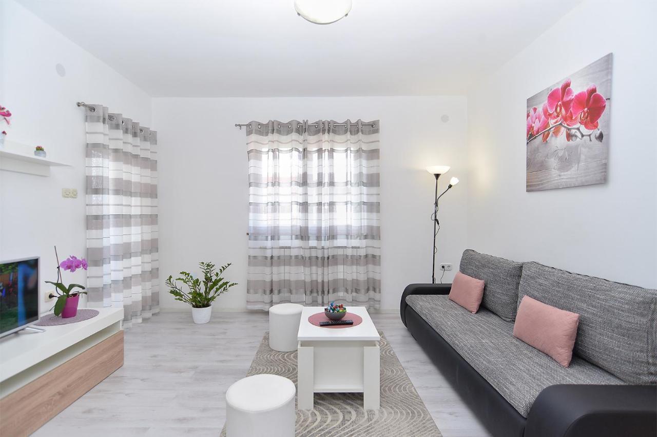 Apartments Milka 2074 Poreč Zewnętrze zdjęcie