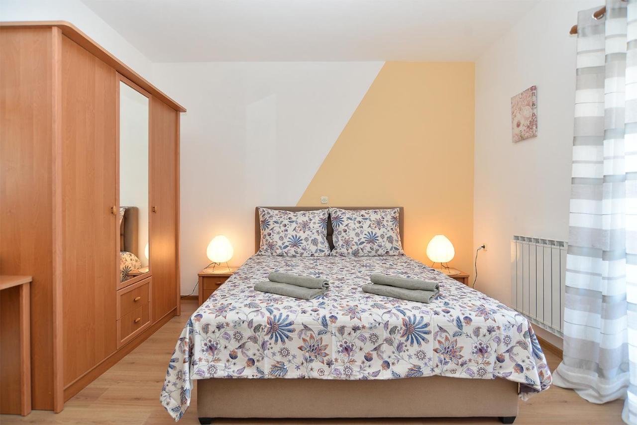 Apartments Milka 2074 Poreč Zewnętrze zdjęcie